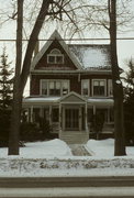 711 E FOREST AVE, a Queen Anne house, built in Neenah, Wisconsin in 1893.