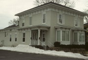 112 E COLUMBIAN AVE, a Italianate house, built in Neenah, Wisconsin in 1877.