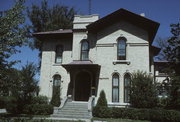 410 E WISCONSIN AVE, a Italianate house, built in Neenah, Wisconsin in 1874.