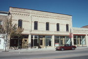 117 W MAIN ST, a Italianate small retail building, built in Omro, Wisconsin in 1912.
