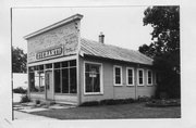 2202 E JOHNSON ST, a Commercial Vernacular small retail building, built in Madison, Wisconsin in 1926.