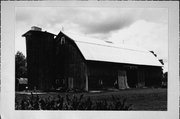 4896 STATE HIGHWAY 110 4896 STATE HIGHWAY 110, a Astylistic Utilitarian Building barn, built in Vinland, Wisconsin in .