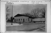 1525 PICKETT DR, a Astylistic Utilitarian Building dairy processing facility, built in Oshkosh, Wisconsin in 1939.