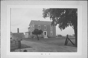 LARSEN ROAD, NORTH SIDE, 1.5 MILES EAST OF US HIGHWAY 45, a Side Gabled house, built in Menasha, Wisconsin in .