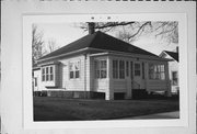 705 2ND ST, a One Story Cube house, built in Menasha, Wisconsin in 1920.