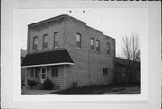 621 5TH ST, a Astylistic Utilitarian Building apartment/condominium, built in Menasha, Wisconsin in .