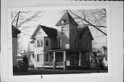 309 BROAD ST, a Queen Anne house, built in Menasha, Wisconsin in 1906.