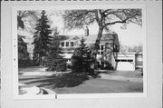 713 KINZIE CT, a Ranch house, built in Menasha, Wisconsin in 1946.