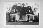 737 MANITOWOC ST, a Other Vernacular house, built in Menasha, Wisconsin in 1927.