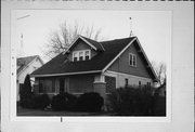 327 OAK ST, a Bungalow house, built in Menasha, Wisconsin in 1932.