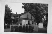 500 S CHURCH ST, a Gabled Ell house, built in Neenah, Wisconsin in 1873.