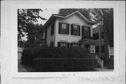 112 E COLUMBIAN AVE, a Italianate house, built in Neenah, Wisconsin in 1877.