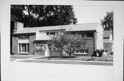 777 ELM ST, a Contemporary house, built in Neenah, Wisconsin in 1948.