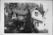 117 HARRISON ST, a Queen Anne house, built in Neenah, Wisconsin in 1893.