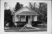 634 HIGGINS ST 634 HIGGINS ST, a Front Gabled house, built in Neenah, Wisconsin in 1893.