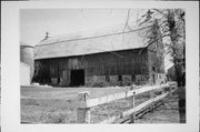 1475 N LAKE ST, a Astylistic Utilitarian Building barn, built in Menasha, Wisconsin in 1908.
