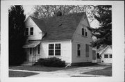 217 LINDEN COURT (SHORT ST) 217 LINDEN COURT (SHORT ST), a Side Gabled house, built in Neenah, Wisconsin in 1916.