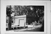 (200) N PARK (200) N PARK, a Astylistic Utilitarian Building bath house/restroom facility, built in Neenah, Wisconsin in 1930.