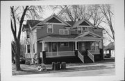 212 SMITH ST, a Colonial Revival/Georgian Revival house, built in Neenah, Wisconsin in 1913.