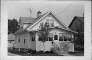 115 WHITLOW ST, a Bungalow house, built in Neenah, Wisconsin in 1920.