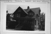 409 E WISCONSIN AVE, a Shingle Style house, built in Neenah, Wisconsin in 1892.