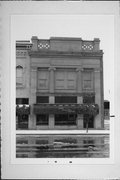 109 W WISCONSIN AVE, a Neoclassical/Beaux Arts bank/financial institution, built in Neenah, Wisconsin in 1875.