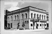 103 E MAIN ST 103 E MAIN ST, a Italianate large retail building, built in Omro, Wisconsin in 1881.