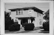 620 W IRVING AVE 620 W IRVING AVE, a Two Story Cube house, built in Oshkosh, Wisconsin in 1909.