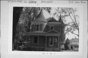 219 W NEW YORK AVE 219 W NEW YORK AVE, a Queen Anne house, built in Oshkosh, Wisconsin in 1895.