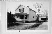 930 WASHINGTON AVE, a Front Gabled house, built in Oshkosh, Wisconsin in .