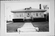 1307 WASHINGTON AVE, a Prairie School house, built in Oshkosh, Wisconsin in 1920.