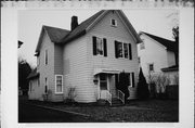 111 S CHERRY AVE 111 S CHERRY AVE, a Gabled Ell house, built in Marshfield, Wisconsin in 1902.