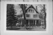 212 S VINE AVE, a Queen Anne house, built in Marshfield, Wisconsin in 1911.