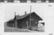 S 1ST ST S 1ST ST, a Other Vernacular depot, built in Mount Horeb, Wisconsin in 1881.