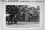 921 WASHINGTON ST, a Arts and Crafts house, built in Wisconsin Rapids, Wisconsin in 1910.