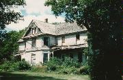 W2946 JAY RD, a Queen Anne house, built in Fredonia, Wisconsin in 1880.