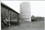 7029 COUNTY HIGHWAY S, a corn crib, built in Little Suamico, Wisconsin in 1910.
