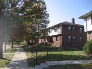 7211-7341 W Dreyer Pl (7205-7333 W Beloit Rd, 2521-2529 S 72 St) 7211-7341 W Dreyer Pl (7205-7333 W Beloit Rd, 2521-2529 S 72 St), a Ranch apartment/condominium, built in West Allis, Wisconsin in 1949.