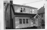 1919 MADISON ST, a Dutch Colonial Revival house, built in Madison, Wisconsin in 1925.