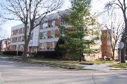 909 E HENRY CLAY ST, a Contemporary apartment/condominium, built in Whitefish Bay, Wisconsin in 1958.