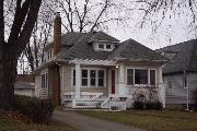 5929 N KENT AVE, a Bungalow house, built in Whitefish Bay, Wisconsin in 1927.