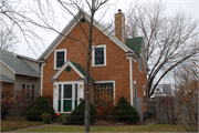 724 CHAUNCEY ST, a Front Gabled house, built in Eau Claire, Wisconsin in .