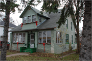 1313 MAIN ST, a Bungalow house, built in Eau Claire, Wisconsin in 1928.
