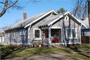 1510 ALTOONA AVE, a Bungalow house, built in Eau Claire, Wisconsin in 1928.