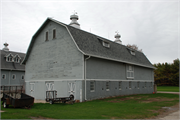 7212 HORSESHOE BAY RD, a Astylistic Utilitarian Building barn, built in Egg Harbor, Wisconsin in 1918.