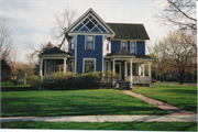 675 BROADWAY 675 BROADWAY, a Queen Anne house, built in Prairie du Sac, Wisconsin in 1893.