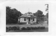 9418 DUNLAP HOLLOW RD, a One Story Cube one to six room school, built in Roxbury, Wisconsin in 1915.