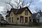 1113 Carlisle Ave., a Queen Anne house, built in Racine, Wisconsin in 1894.