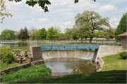 LEONARD-LEOTA PARK LEONARD-LEOTA PARK, a NA (unknown or not a building) dam/lock, built in Evansville, Wisconsin in 1923.