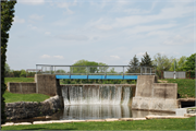 LEONARD-LEOTA PARK LEONARD-LEOTA PARK, a NA (unknown or not a building) dam/lock, built in Evansville, Wisconsin in 1923.